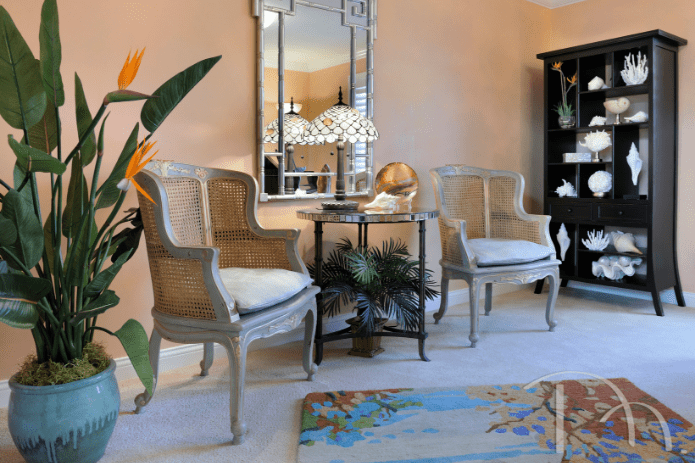peach sitting room